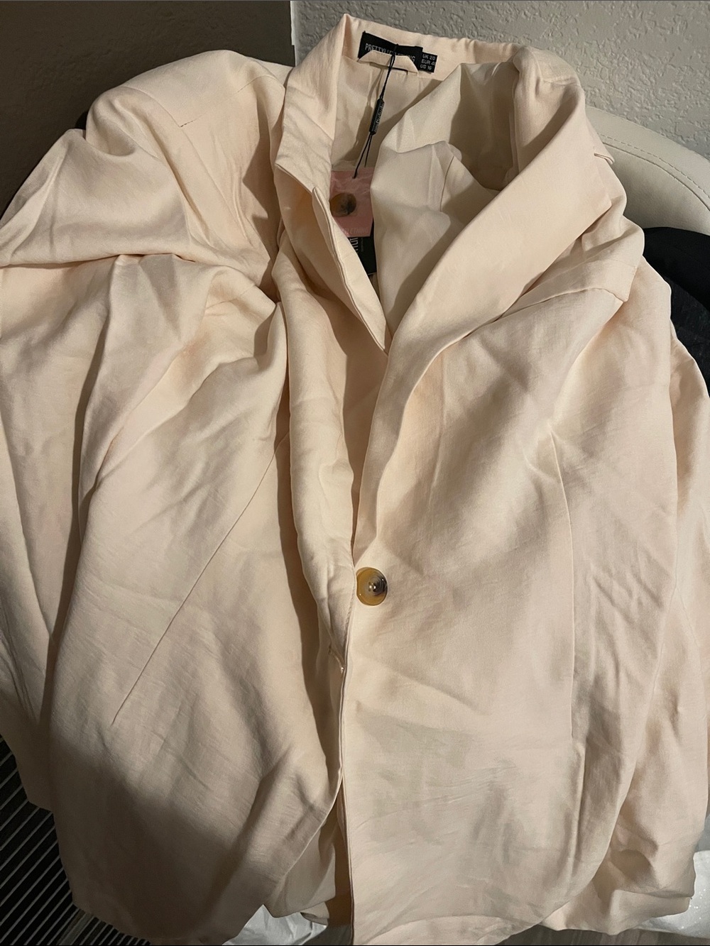 PrettyLittleThing Cream Blazer Jacket